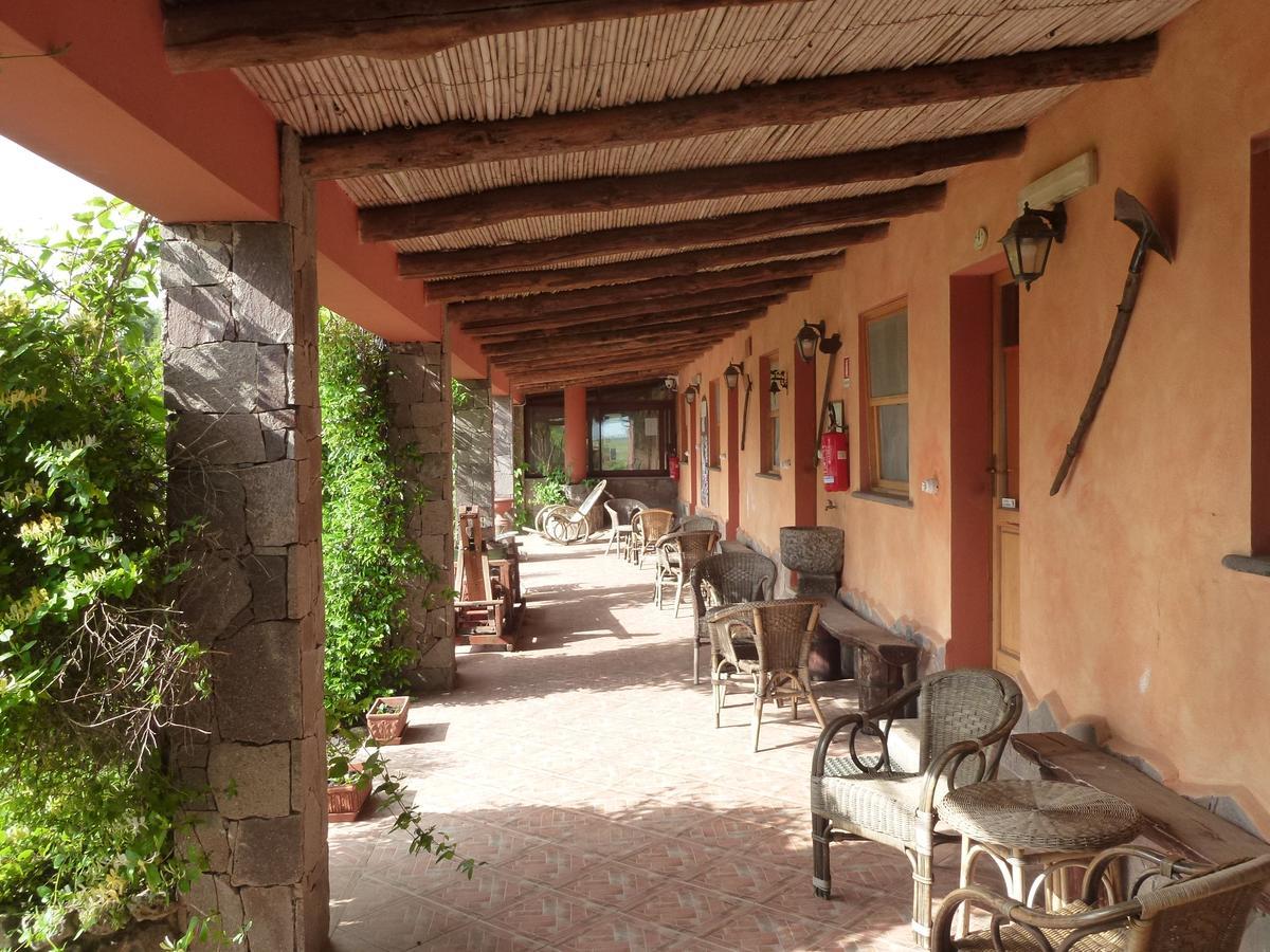 Agriturismo Nuragh'Elighe Sindia Экстерьер фото